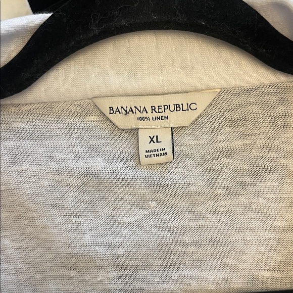 Linen button down blouse - Picture 2 of 2